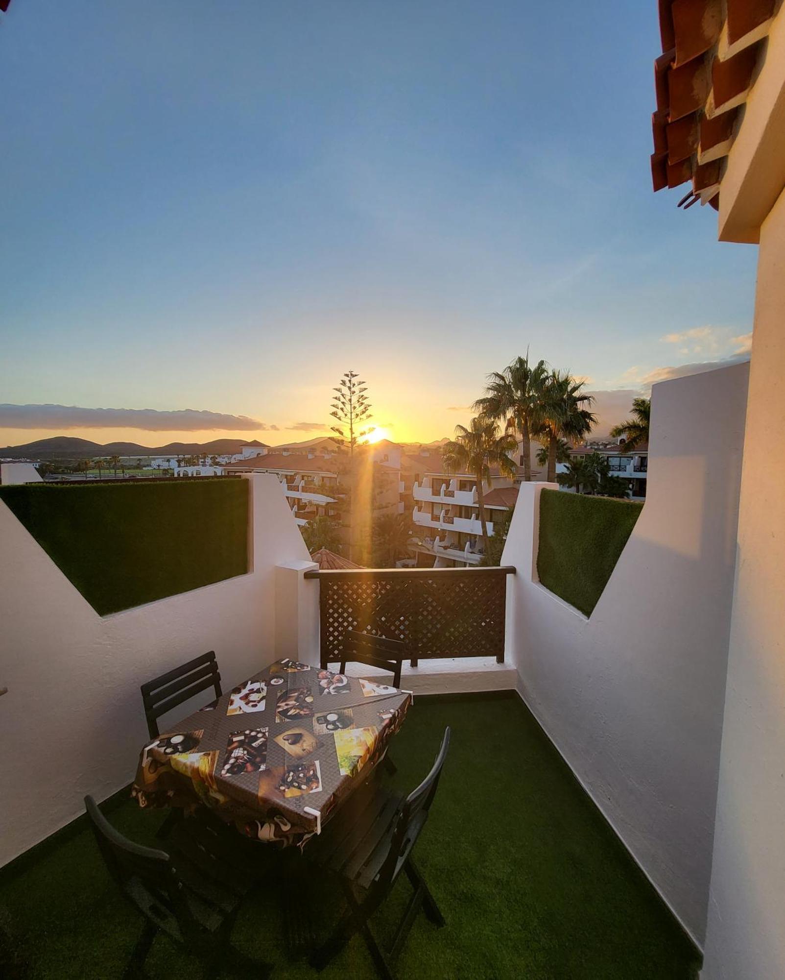 Moderno Y Luminoso Atico Con Vistas Y Piscina Appartement San Miguel de Abona Buitenkant foto