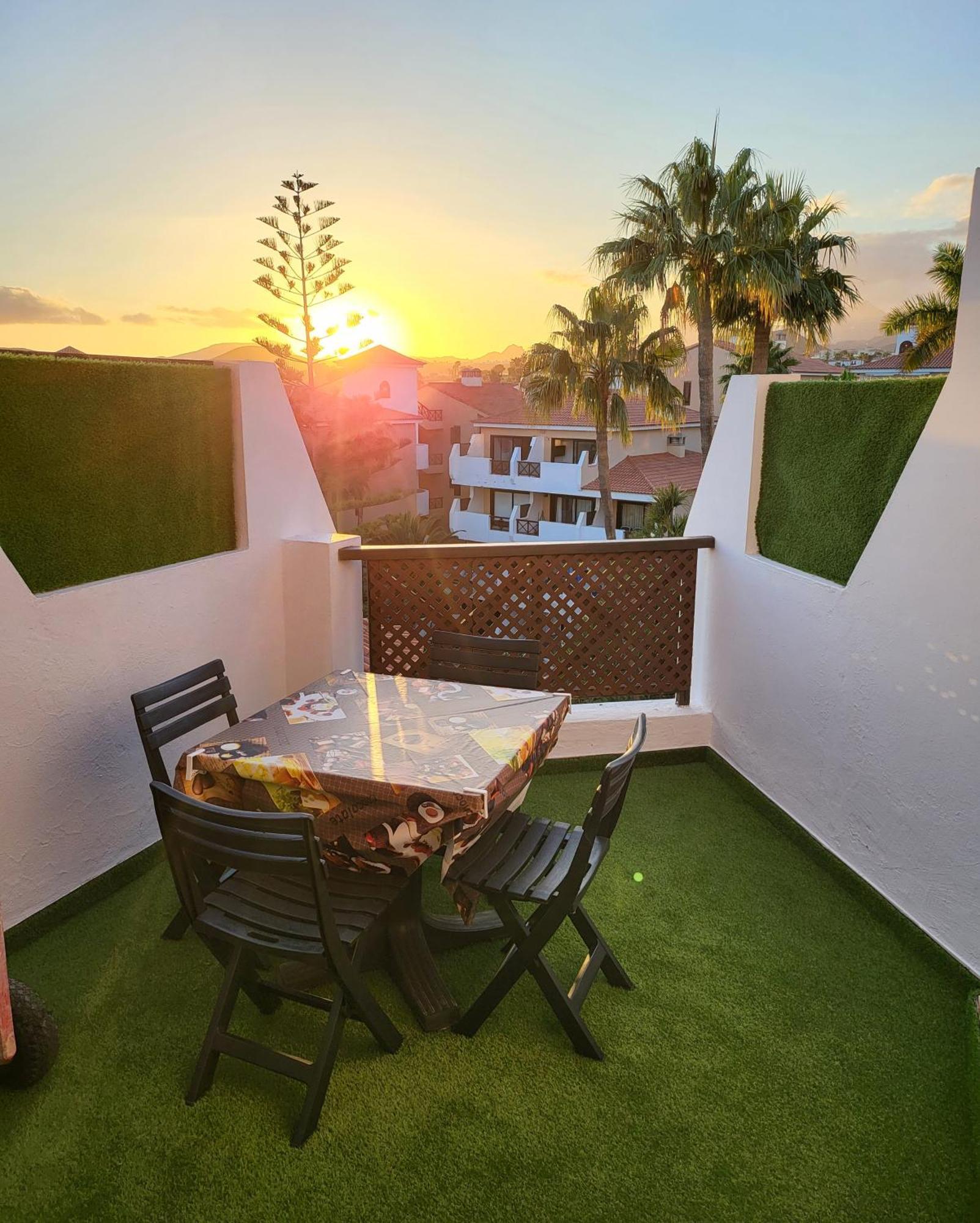 Moderno Y Luminoso Atico Con Vistas Y Piscina Appartement San Miguel de Abona Buitenkant foto