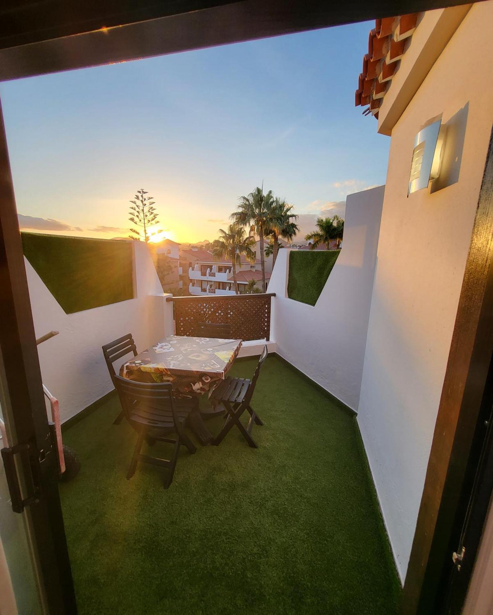 Moderno Y Luminoso Atico Con Vistas Y Piscina Appartement San Miguel de Abona Buitenkant foto