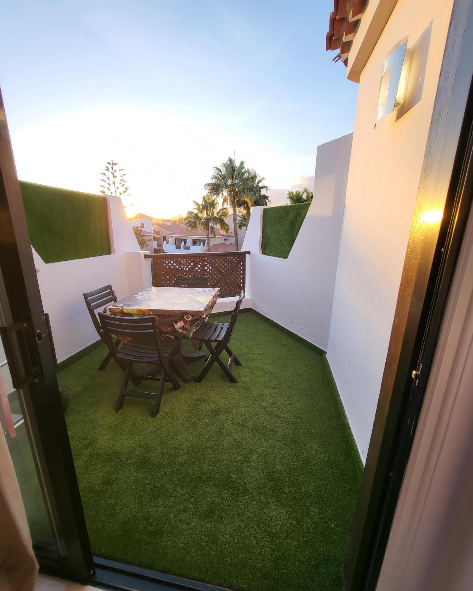 Moderno Y Luminoso Atico Con Vistas Y Piscina Appartement San Miguel de Abona Buitenkant foto