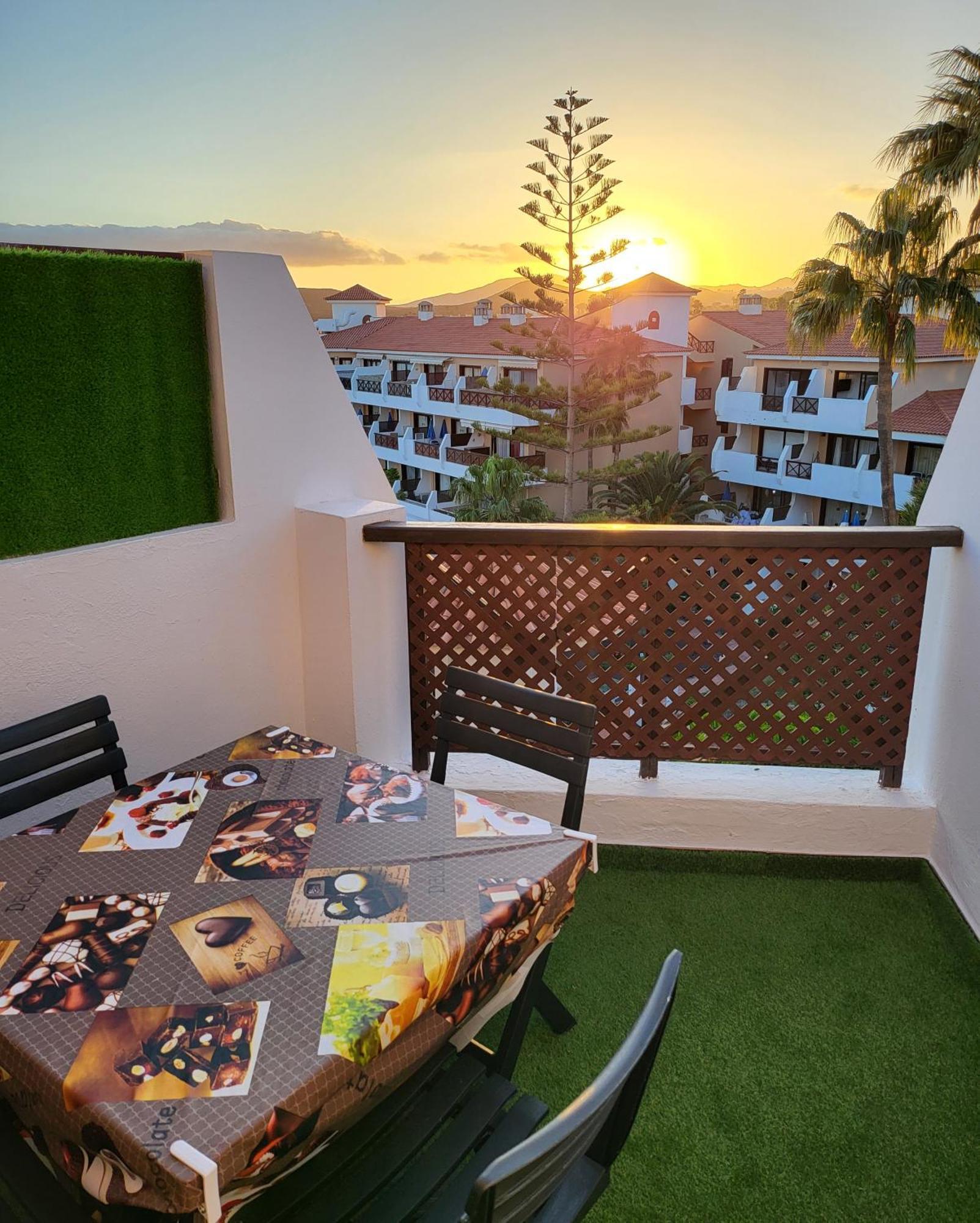 Moderno Y Luminoso Atico Con Vistas Y Piscina Appartement San Miguel de Abona Buitenkant foto