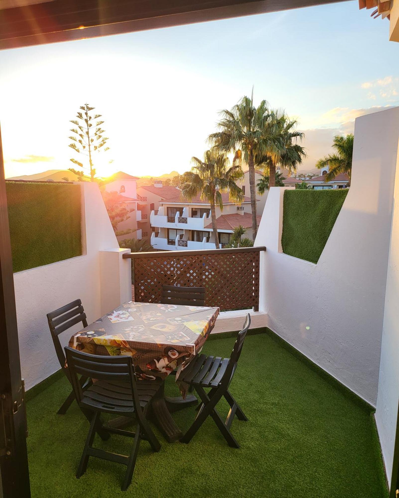 Moderno Y Luminoso Atico Con Vistas Y Piscina Appartement San Miguel de Abona Buitenkant foto
