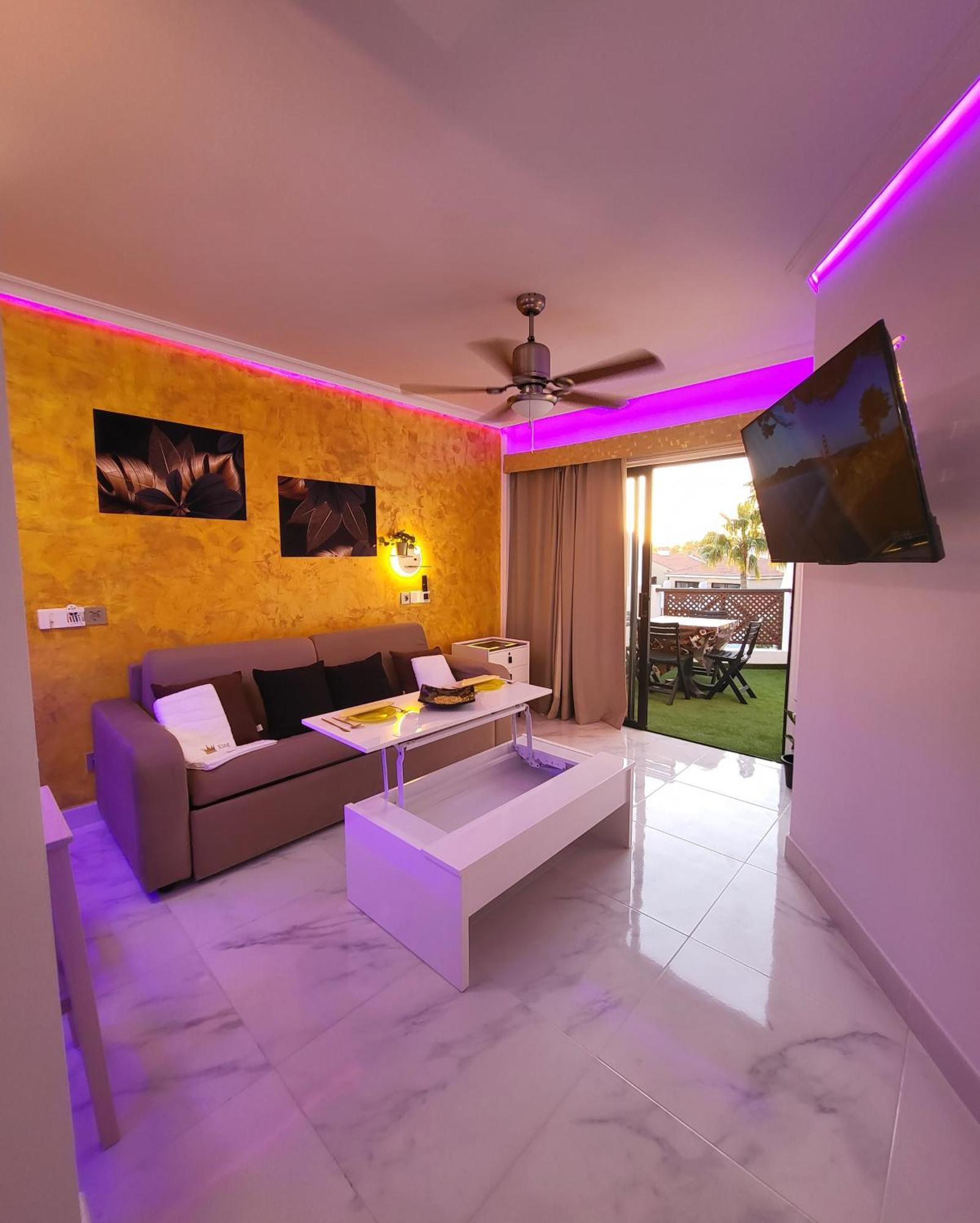 Moderno Y Luminoso Atico Con Vistas Y Piscina Appartement San Miguel de Abona Buitenkant foto