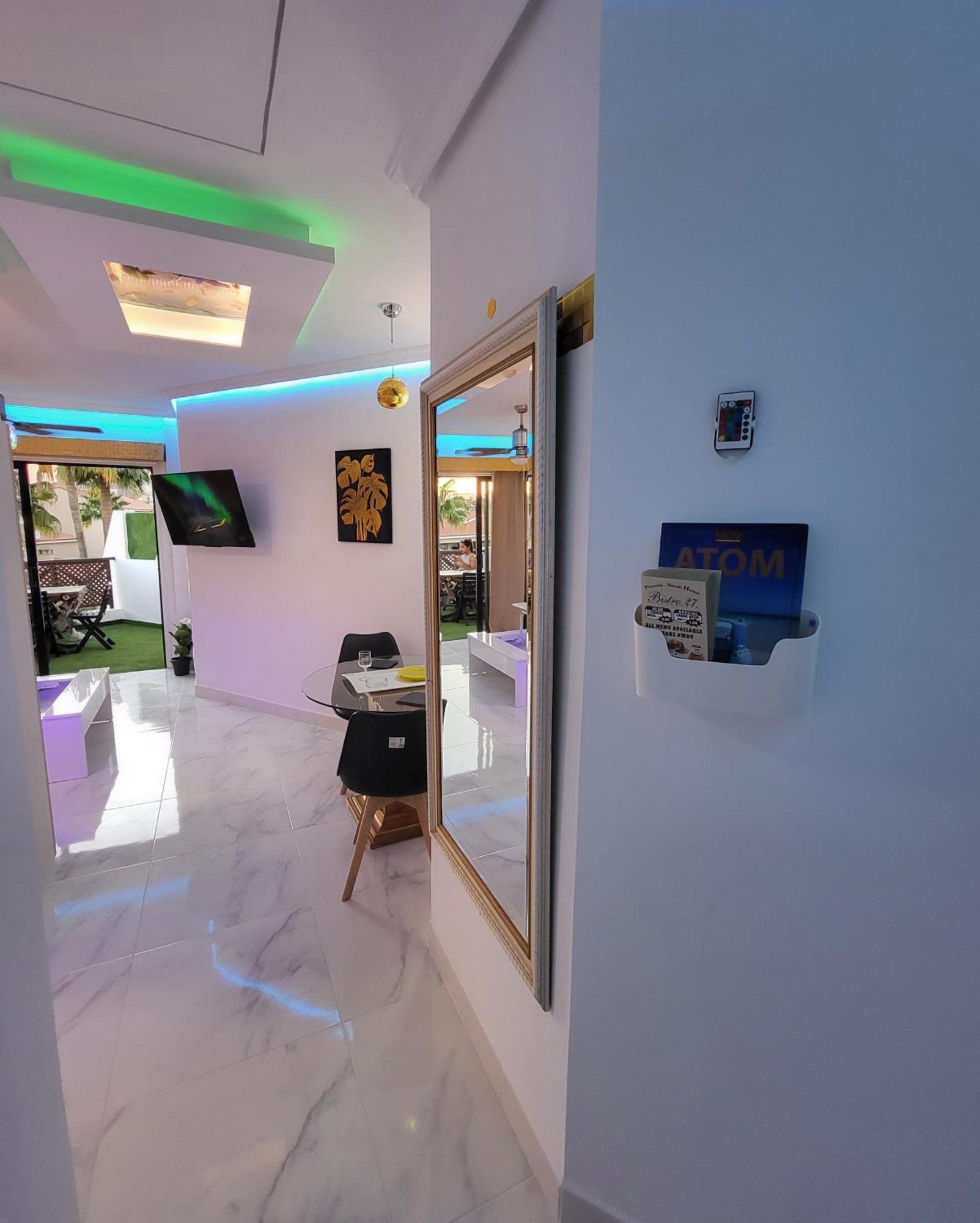 Moderno Y Luminoso Atico Con Vistas Y Piscina Appartement San Miguel de Abona Buitenkant foto