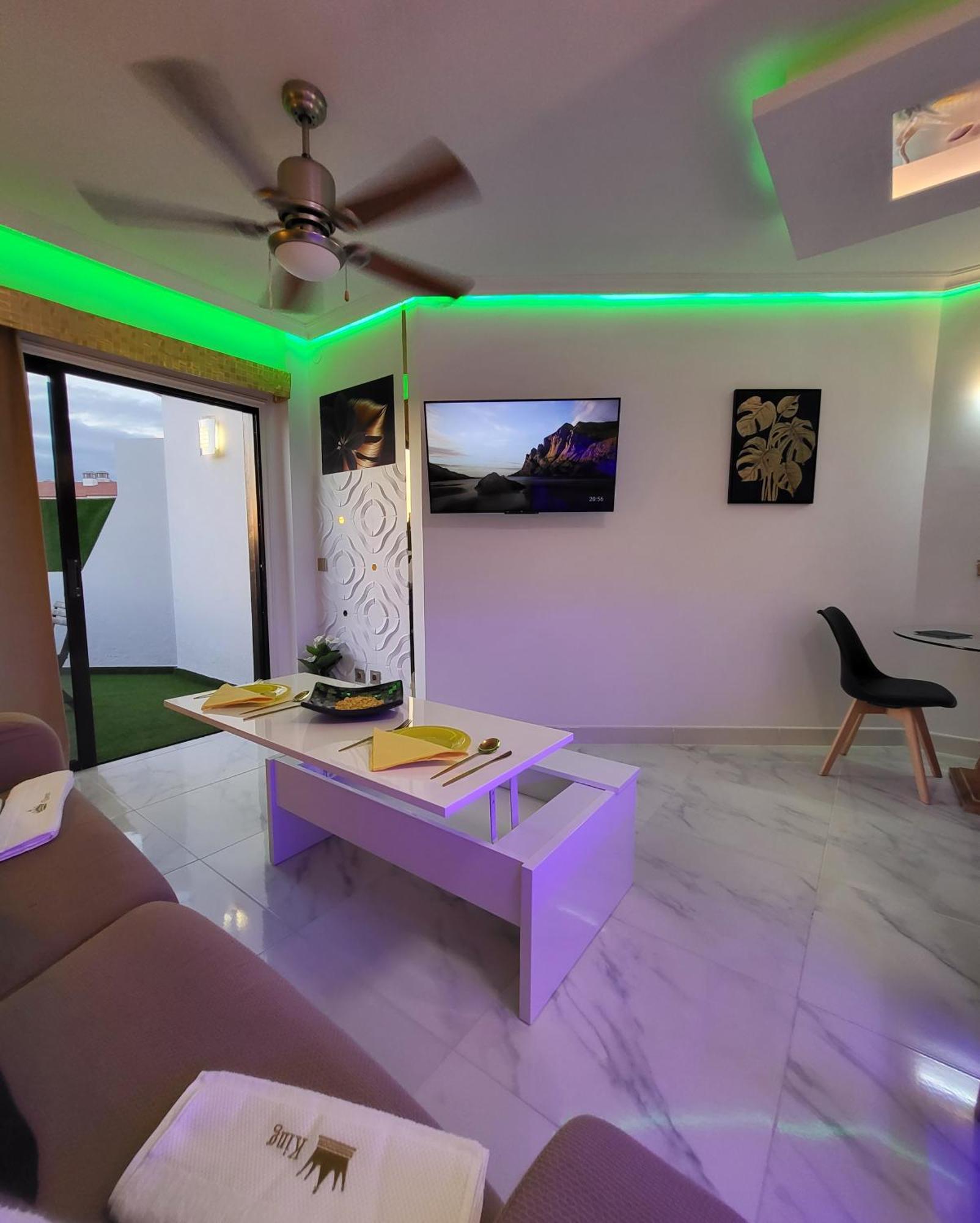 Moderno Y Luminoso Atico Con Vistas Y Piscina Appartement San Miguel de Abona Buitenkant foto