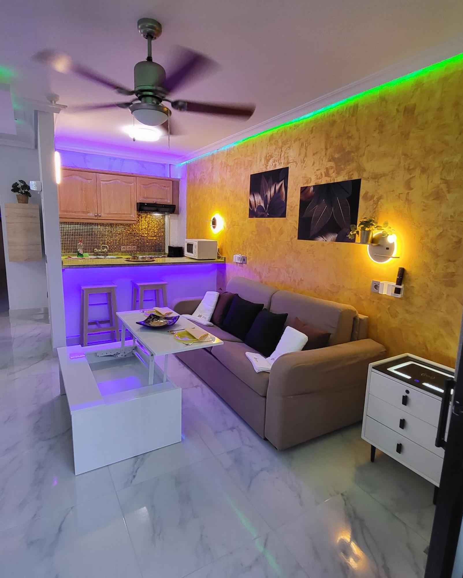Moderno Y Luminoso Atico Con Vistas Y Piscina Appartement San Miguel de Abona Buitenkant foto